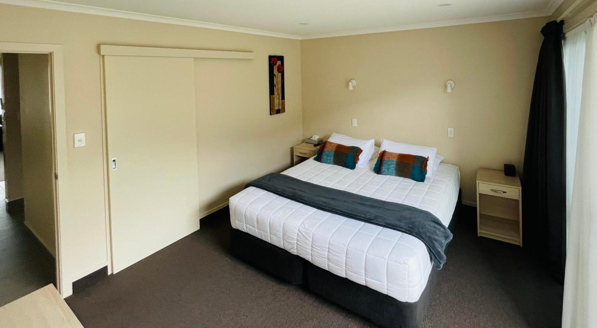 Kauri Court Motel Palmerston North Exterior photo