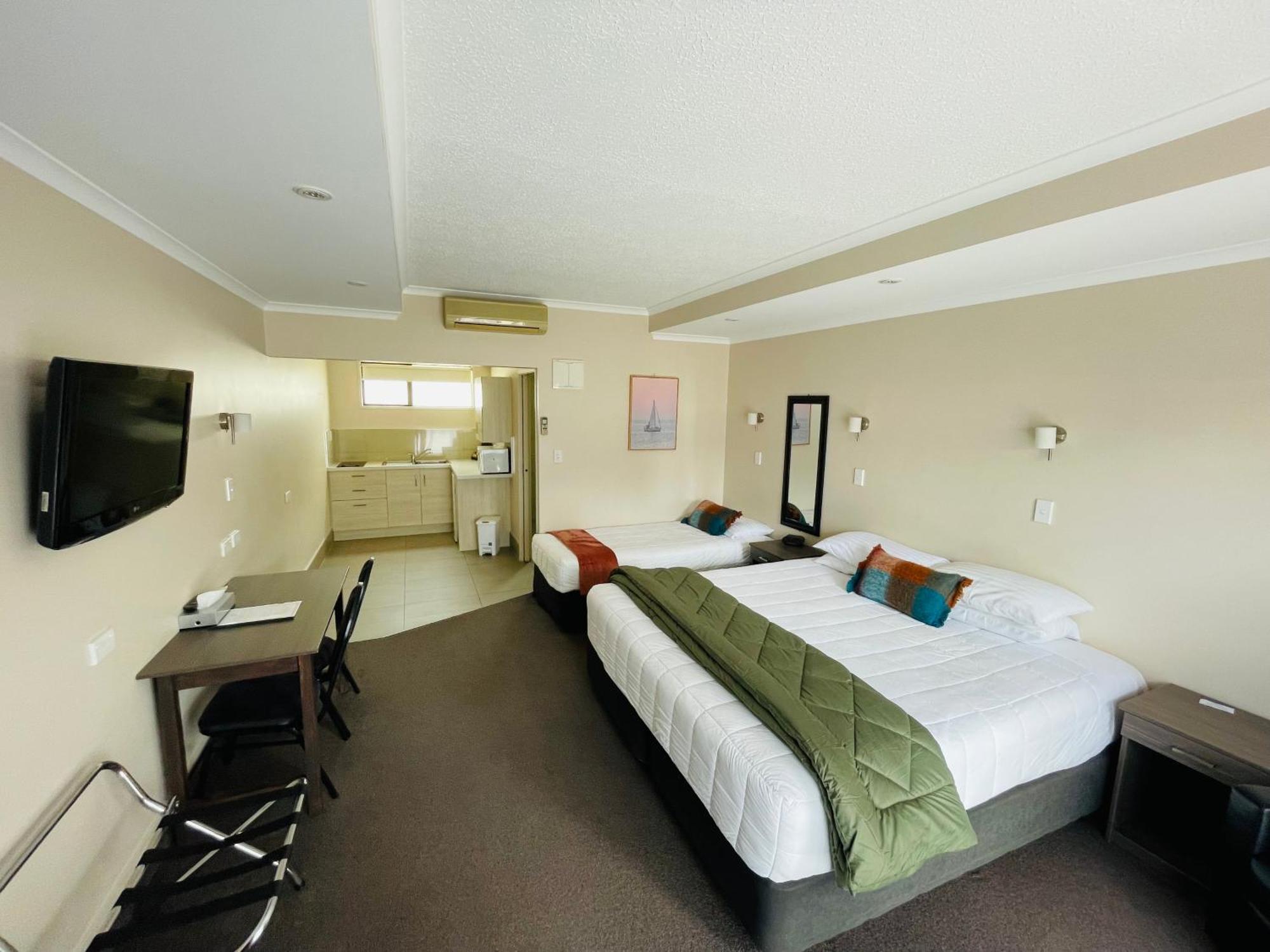 Kauri Court Motel Palmerston North Exterior photo