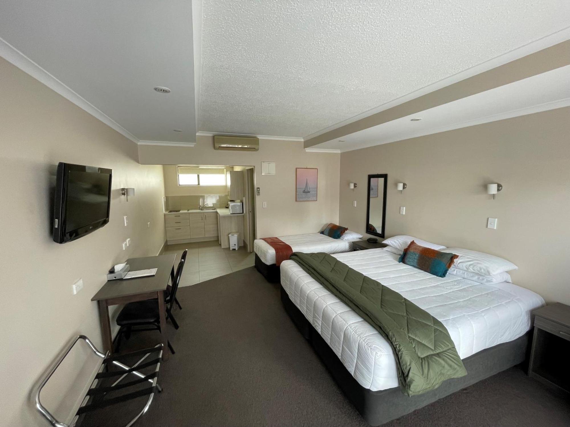 Kauri Court Motel Palmerston North Exterior photo
